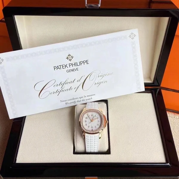 5269/200R-001-Patek Philippe AQUANAUT-women - Image 3